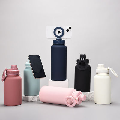 Sport Isolierte Edelstahl-Wasserflasche mit Handy-Stand Magnetische Halterung Nachhaltig
