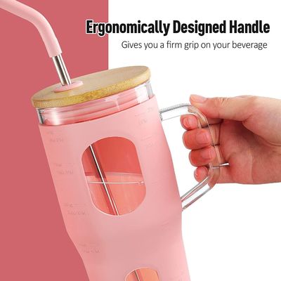 Custom Logo Wiederverwendbares Glas Tumbler 32oz mit Bambus Deckel Griff und Silikon Hülle