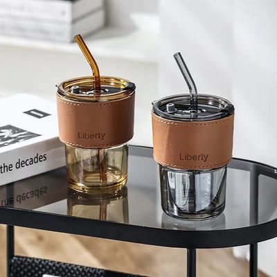 Durchsichtige Kaffeehügel mit Deckel und Strohhalme für BPA-freie, undichtes Vintage-Glas-Tumbler