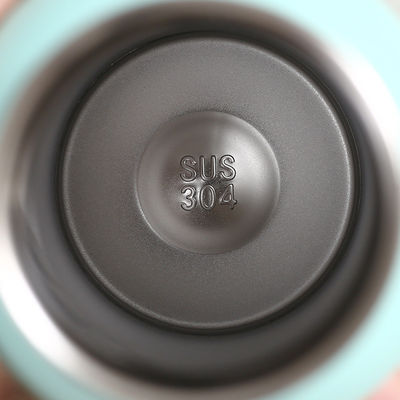 Wärmedämmung aus Edelstahl Vakuum-Sport-Wasserflasche mit Handgriff und mit Deckel