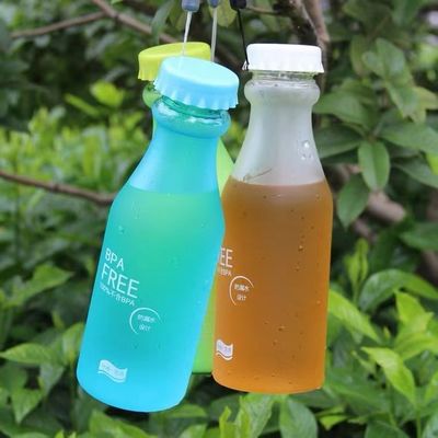 Unzerbrechliche 550 ml BPA-freie Wasserflasche in Süßwarenfarben für Schulkinder 6,8x20cm