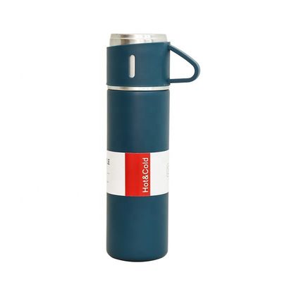 Reisen Sie stilvoll mit diesem Edelstahl-Doppelwand-Vakuum-Flaschen-Wasserflaschen-Set