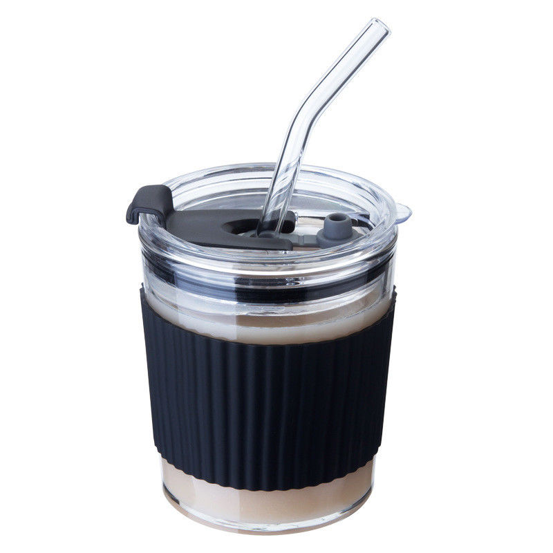 Kaffeehügel Tragbare weibliche Begleitung Kalte Milch Teeglas mit Griff und Strohdeckel