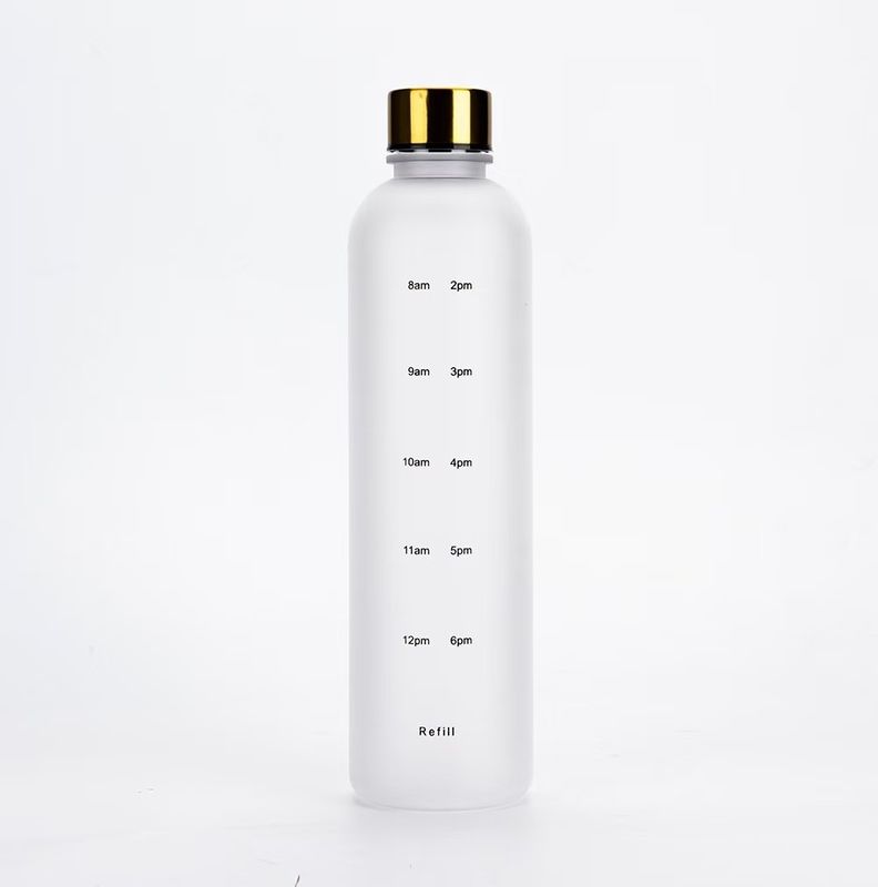 32 Unzen Tritan BPA-freier Wasserkrug mit LID und Zeitmarker Stroh für Fitness Gym Sport